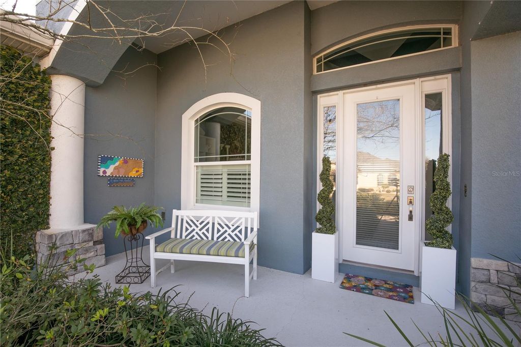 Image 3 of property listing at 2440 PAWTUCKET PASS, Mount Dora, FL 32757