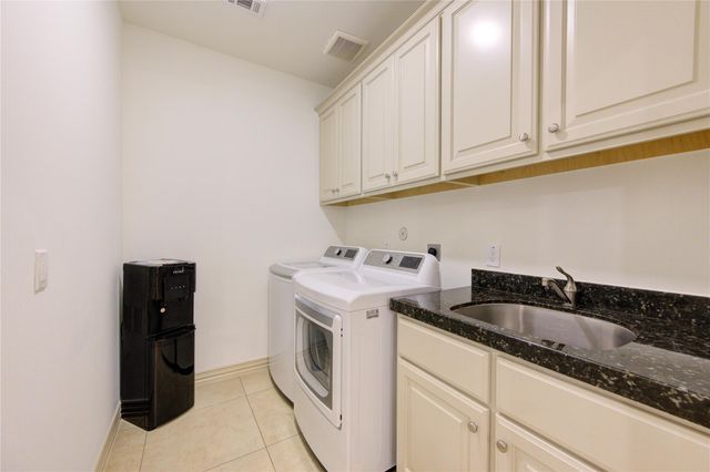 13606 Teal Bluff Lane, Houston, TX 77077