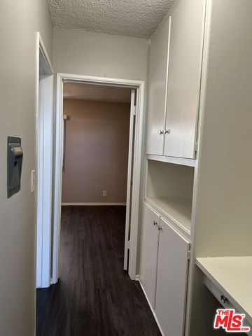 1412 Barry Avenue 4, Los Angeles, CA 90025