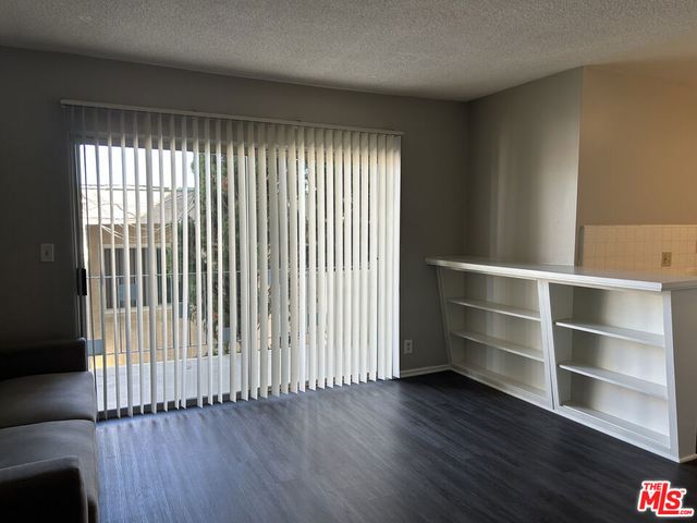 1412 Barry Avenue 4, Los Angeles, CA 90025