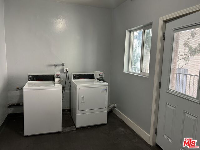 1412 Barry Avenue 4, Los Angeles, CA 90025