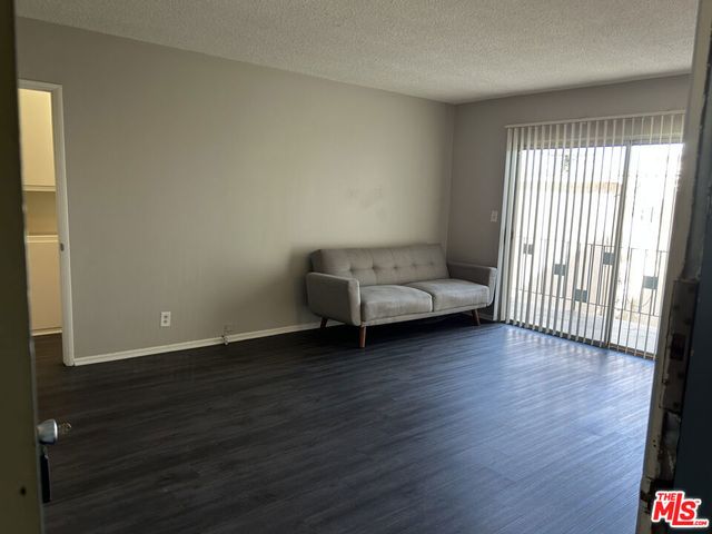 1412 Barry Avenue 4, Los Angeles, CA 90025