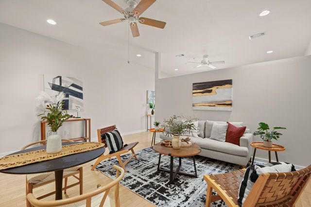 2931 E 12th ST 201, Austin, TX 78702