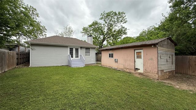 7047 Red Bud Drive, Dallas, TX 75227