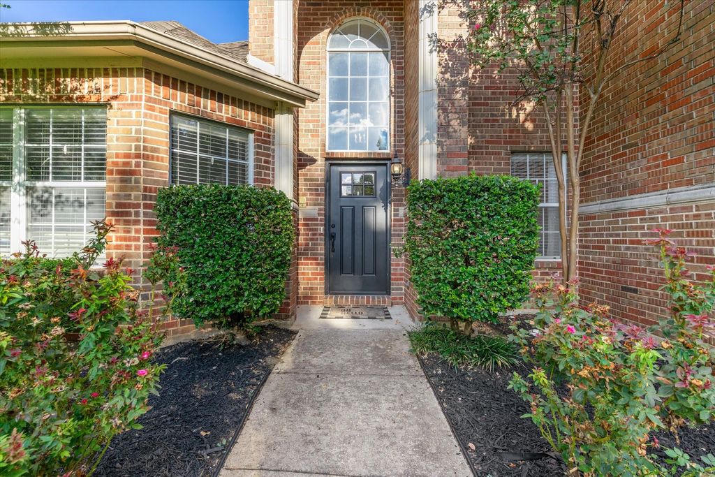 8212 Hallmark Drive, North Richland Hills, TX 76182 — photo 5