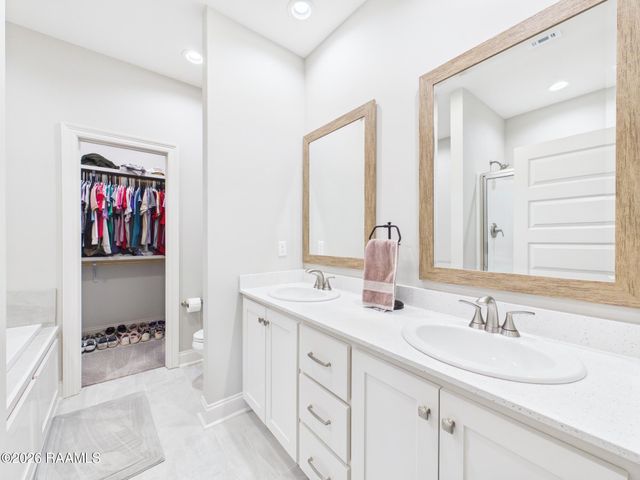 301 Adry Lane, Youngsville, LA 70592