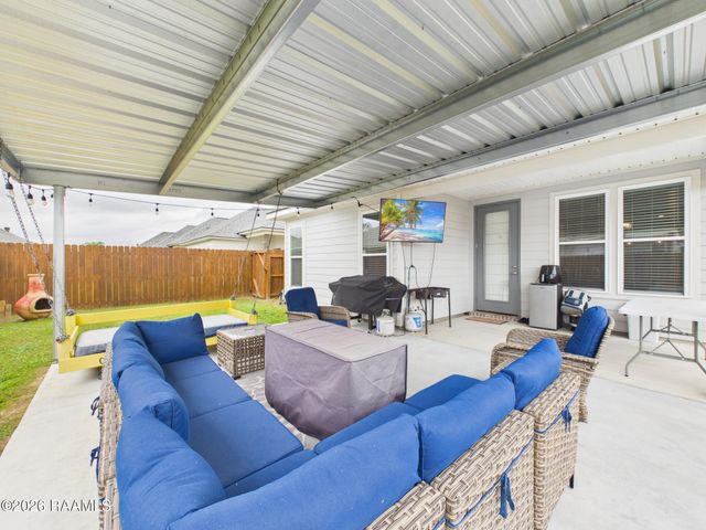 301 Adry Lane, Youngsville, LA 70592
