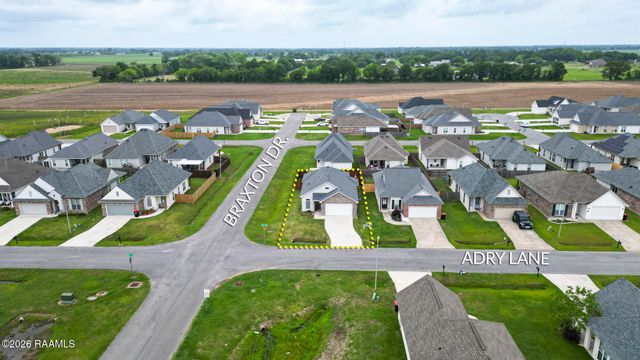 301 Adry Lane, Youngsville, LA 70592
