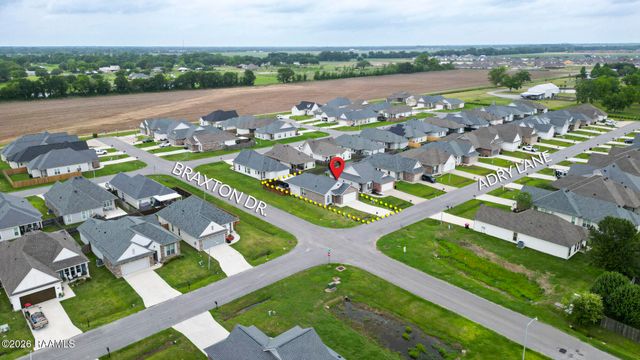 301 Adry Lane, Youngsville, LA 70592