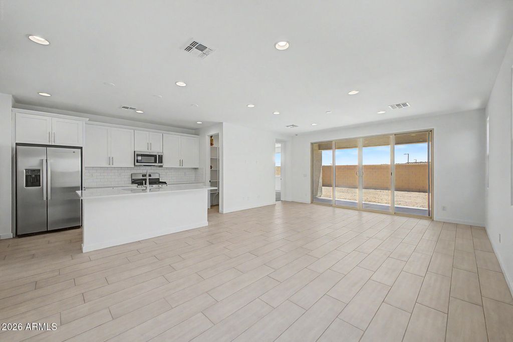 18191 W ELIZABETH Avenue, Goodyear, AZ 85338 — photo 2