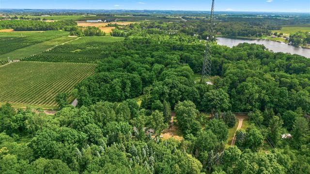 17760 White Road, Bailey, MI 49303