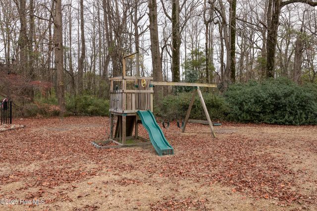 621 V O A Site C Road, Greenville, NC 27834