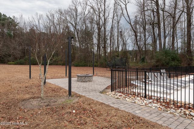 621 V O A Site C Road, Greenville, NC 27834