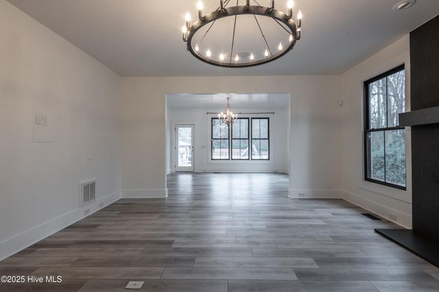 621 V O A Site C Road, Greenville, NC 27834