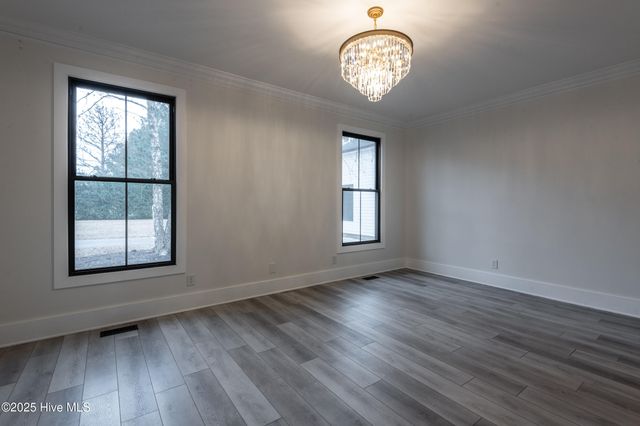 621 V O A Site C Road, Greenville, NC 27834