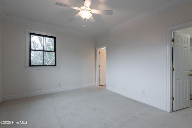 621 V O A Site C Road, Greenville, NC 27834