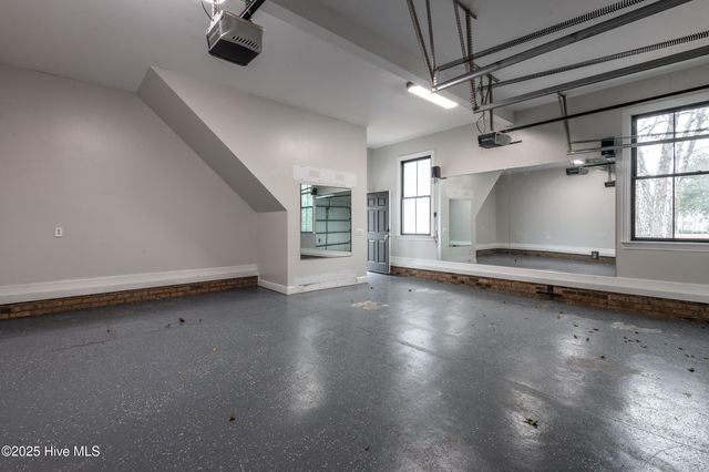 621 V O A Site C Road, Greenville, NC 27834