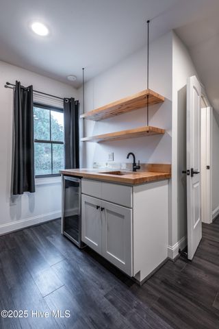 621 V O A Site C Road, Greenville, NC 27834