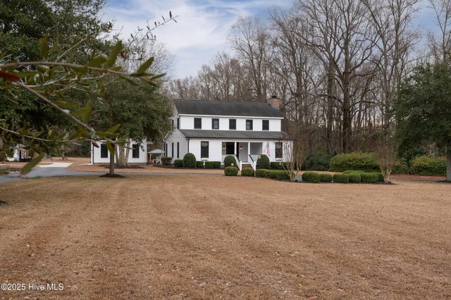 621 V O A Site C Road, Greenville, NC 27834