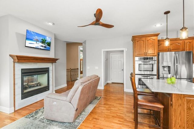 4003 SW 15th Court, Blue Springs, MO 64015