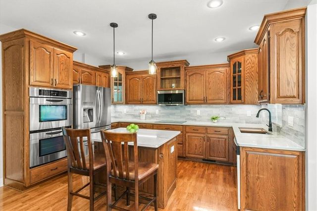 4003 SW 15th Court, Blue Springs, MO 64015