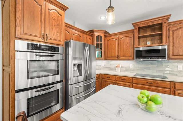 4003 SW 15th Court, Blue Springs, MO 64015