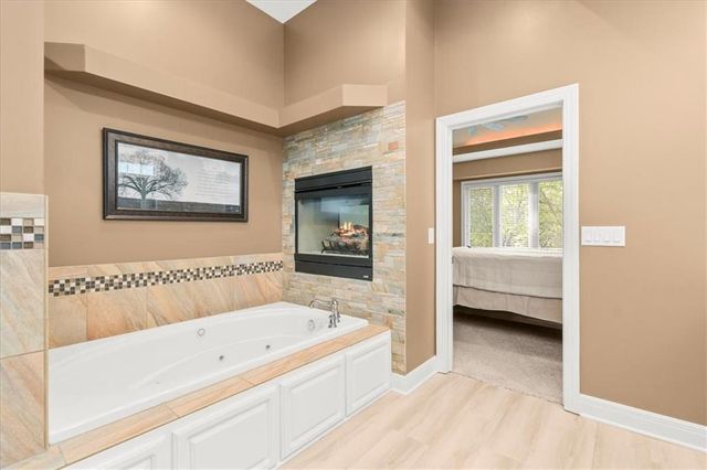 4003 SW 15th Court, Blue Springs, MO 64015