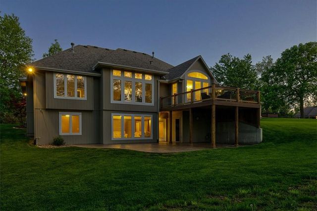 4003 SW 15th Court, Blue Springs, MO 64015