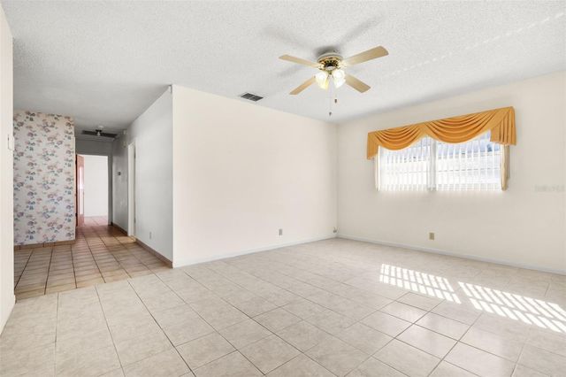 7307 N ALBANY AVENUE, Tampa, FL 33604
