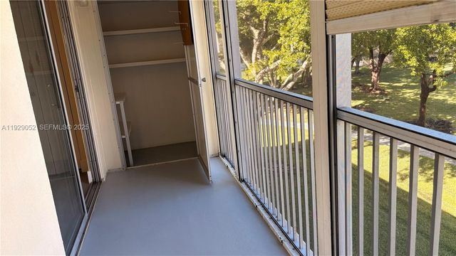 200 SW 132nd Way 313L, Pembroke Pines, FL 33027