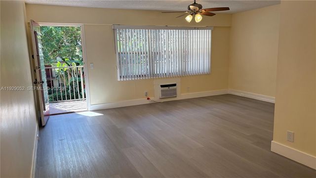 200 SW 132nd Way 313L, Pembroke Pines, FL 33027