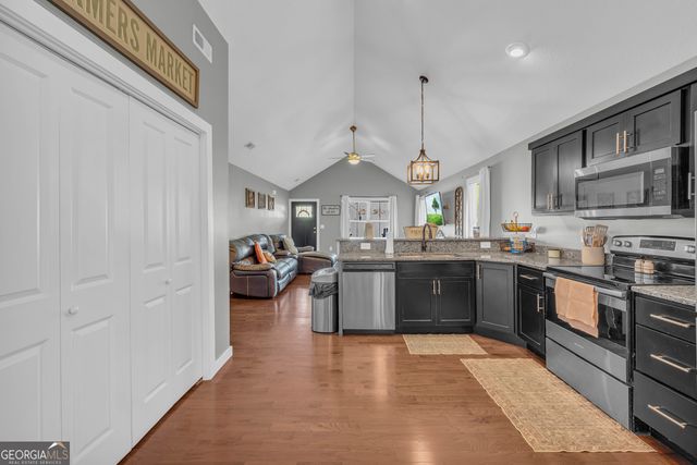 323 North Point Circle, Hartwell, GA 30643