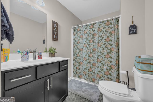 323 North Point Circle, Hartwell, GA 30643