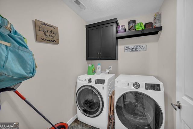 323 North Point Circle, Hartwell, GA 30643