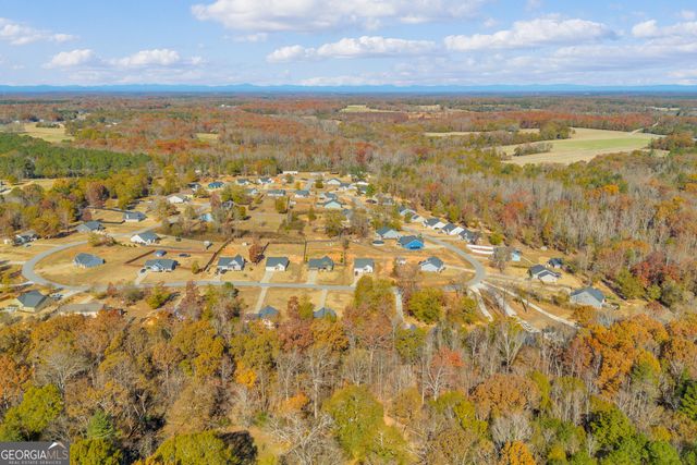 323 North Point Circle, Hartwell, GA 30643