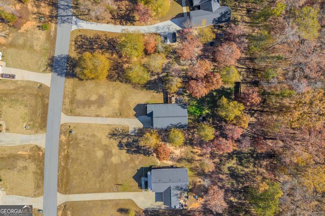 323 North Point Circle, Hartwell, GA 30643