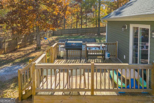 323 North Point Circle, Hartwell, GA 30643