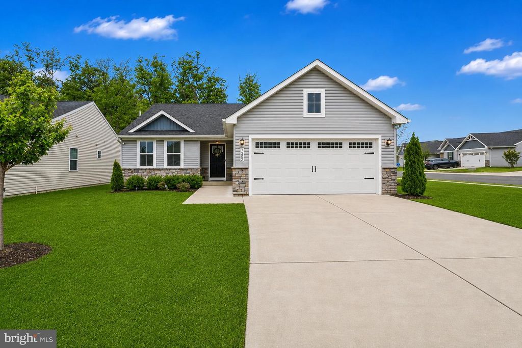 7202 PARCHMENT CIR, Ruther Glen, VA 22546