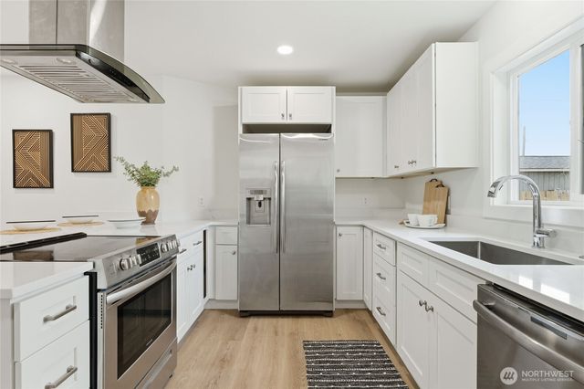 223 S 48th Street, Tacoma, WA 98408