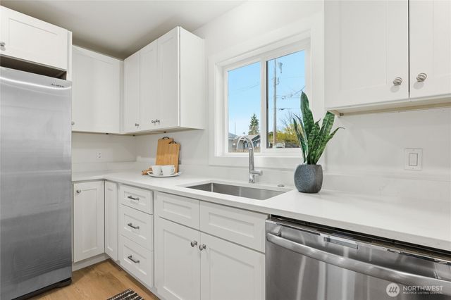 223 S 48th Street, Tacoma, WA 98408