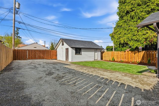 223 S 48th Street, Tacoma, WA 98408
