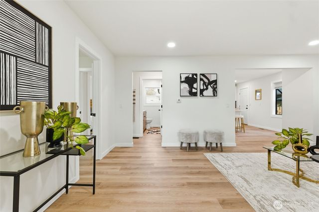 223 S 48th Street, Tacoma, WA 98408