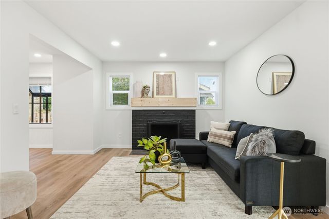 223 S 48th Street, Tacoma, WA 98408