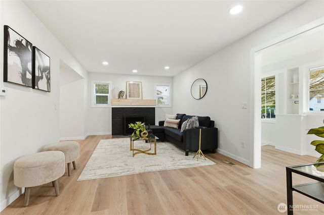 223 S 48th Street, Tacoma, WA 98408