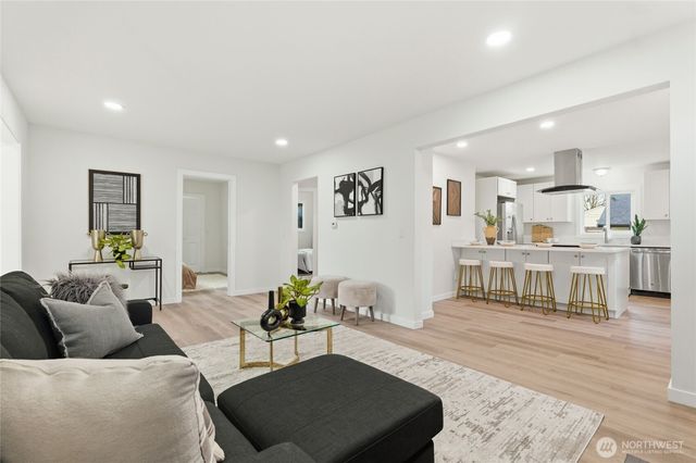 223 S 48th Street, Tacoma, WA 98408