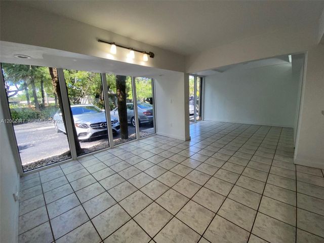 6414 E Miami Lakes Dr E 0, Miami Lakes, FL 33014