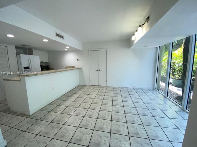 6414 E Miami Lakes Dr E 0, Miami Lakes, FL 33014