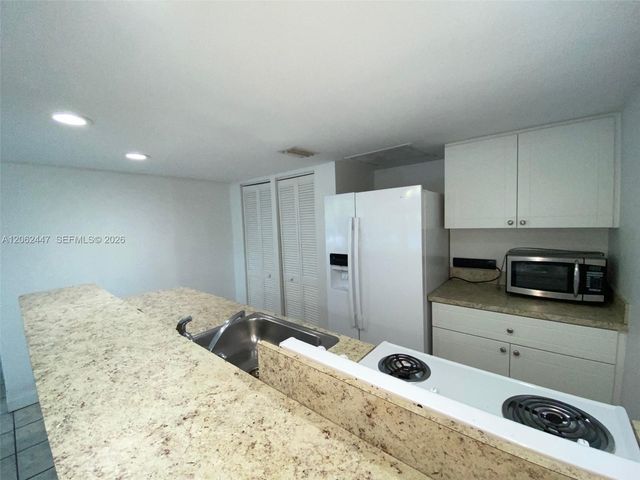 6414 E Miami Lakes Dr E 0, Miami Lakes, FL 33014