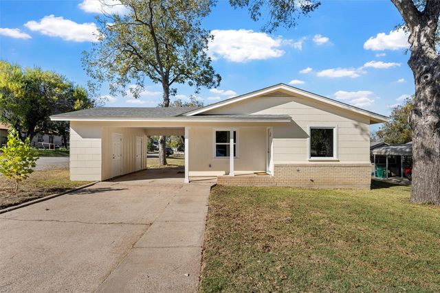1413 W 13th Street, Clifton, TX 76634