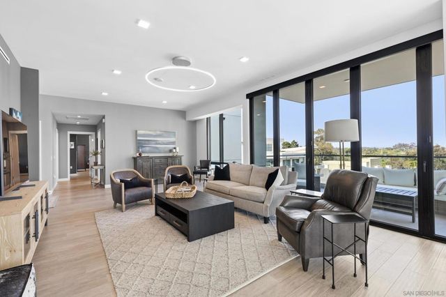 2604 5th 802, San Diego, CA 92103